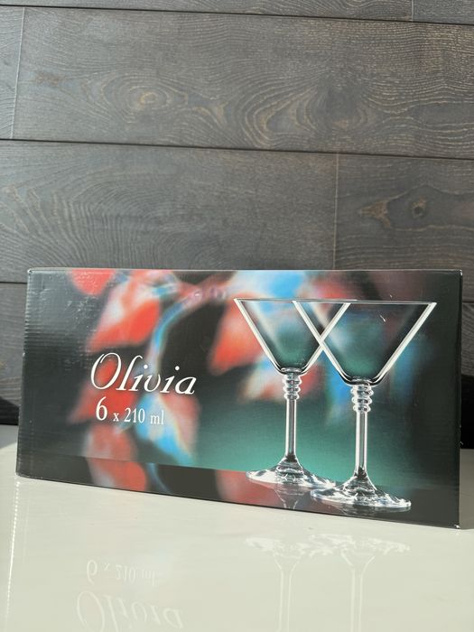 НОВИЙ набір келихів для мартіні