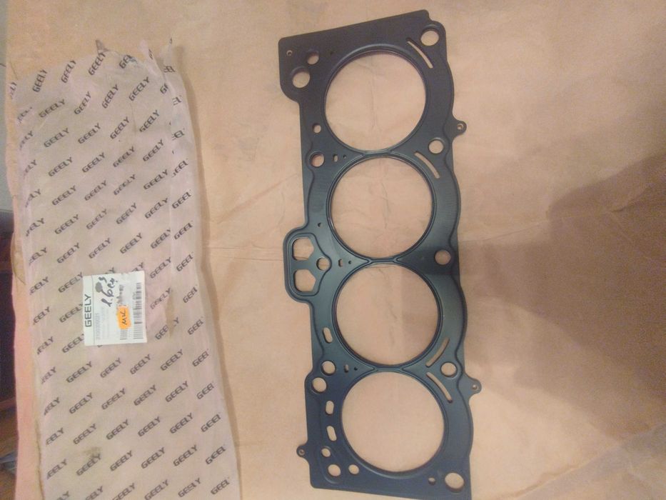 Прокладка ГБЦ на Geely MK 1.6 (метал) нова