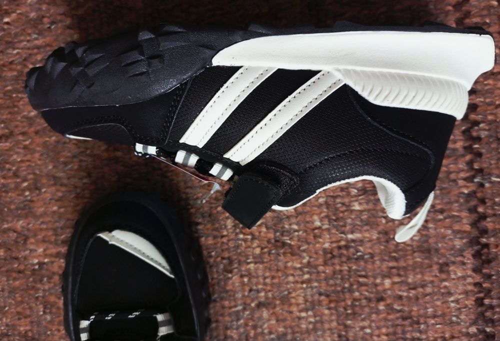 Продам дитячі кросівки