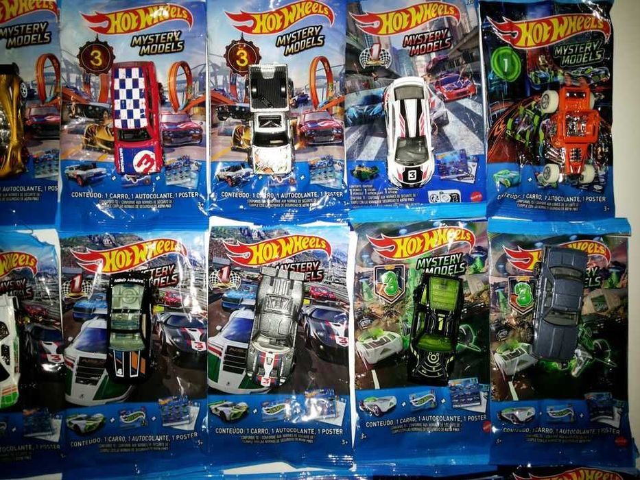 Hot Wheels Mystery Models - Carros Miniaturas escala 1/64
