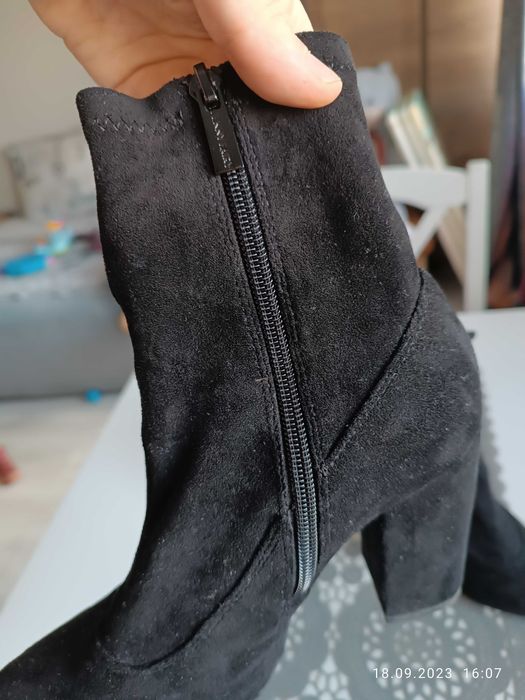 Botki czarne rozmiar 37
