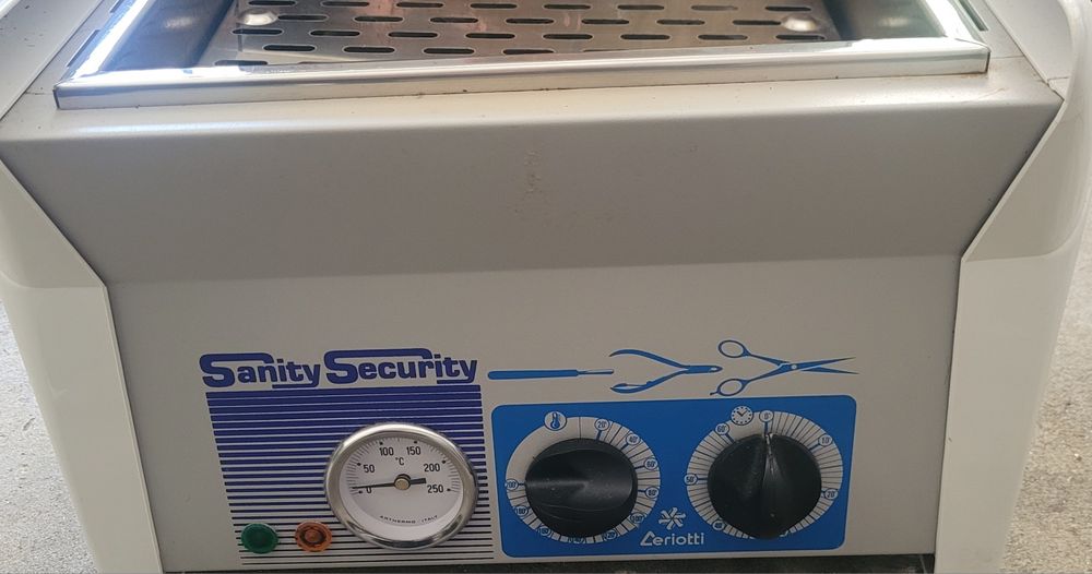 Esterilizador para utensílios de estética e cabeleireiro