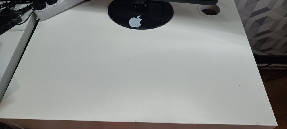 Стіл Ikea micke парта