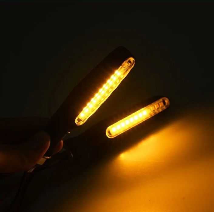 Sinalisadores LED (piscas) universais! 4 por 12,99€.