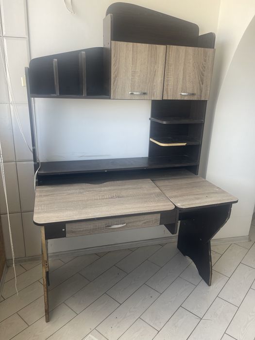 Стол письменный , компьютерный 2 шт