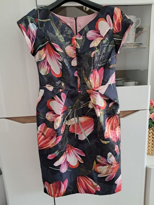 Piękna ozdobna sukienka typ bombka 38 Maral. Raz ubrana. Mieni się na