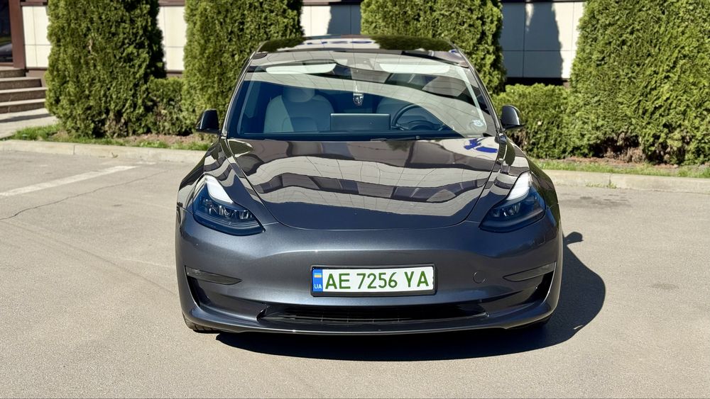 Продам Tesla Model 3