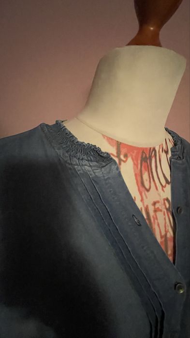 Koszula jeansowa  z ozdobnym przeszyciem oversize  42/44/46