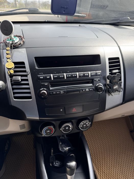 Mitsubishi Outlander II