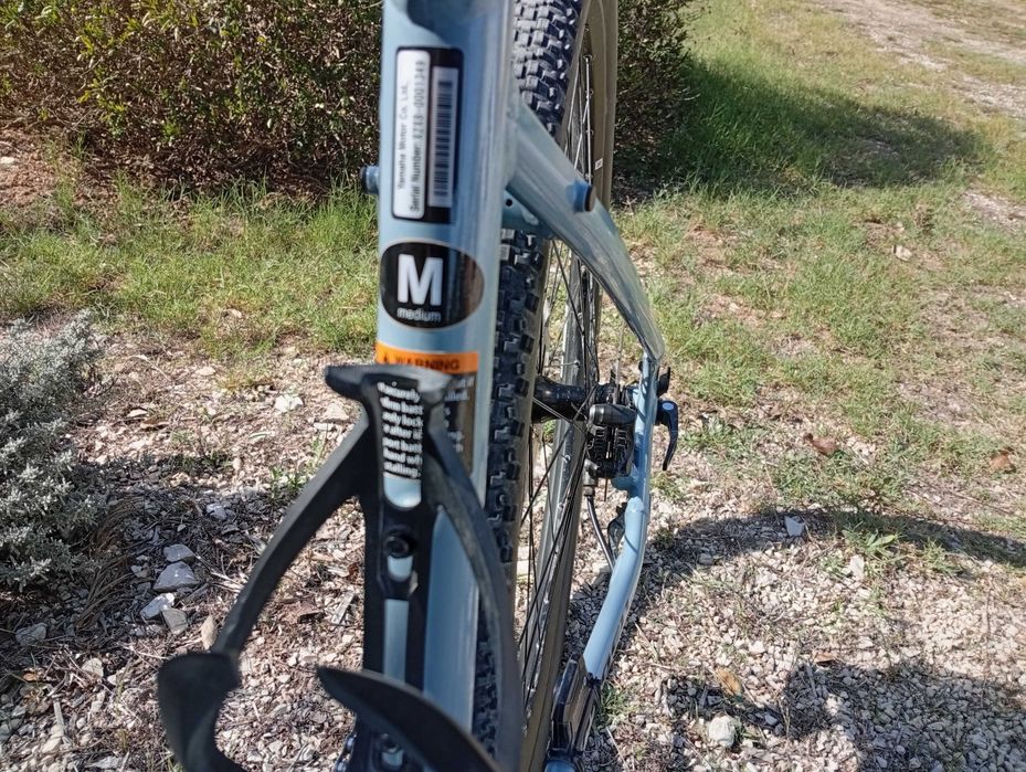 Bicicleta elétrica de gravel