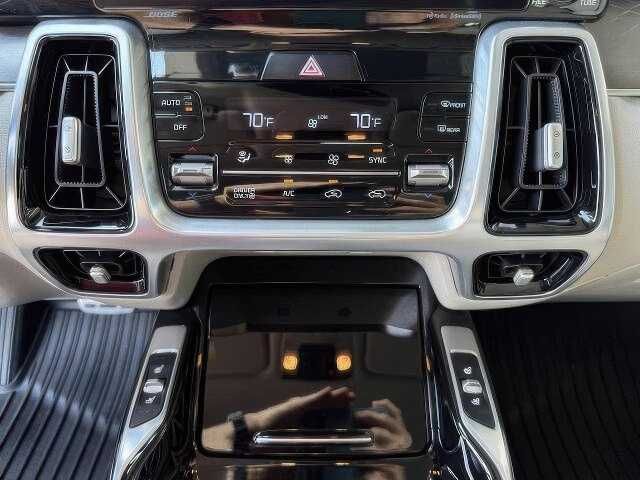 2022 Kia Sorento Plug-In Hybrid SX Prestige