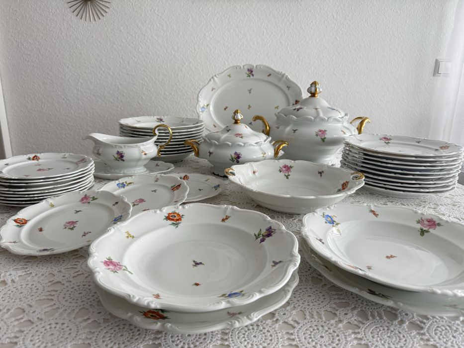 Duży serwis obiadowy Rosenthal Pompadour na 12 osób