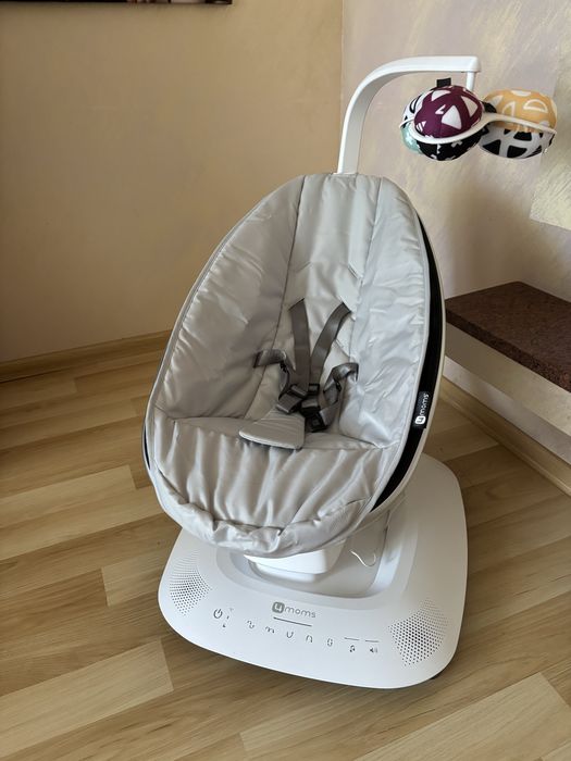 Крісло-гойдалка 4moms MamaRoo 5.0 grey classic