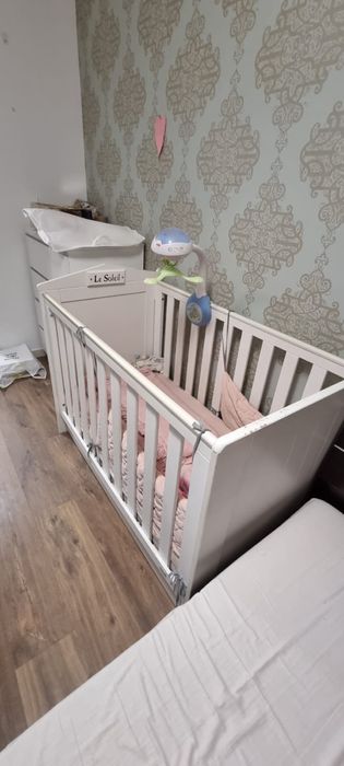 Łóżeczko Pinio + materac posciel i ochraniacz