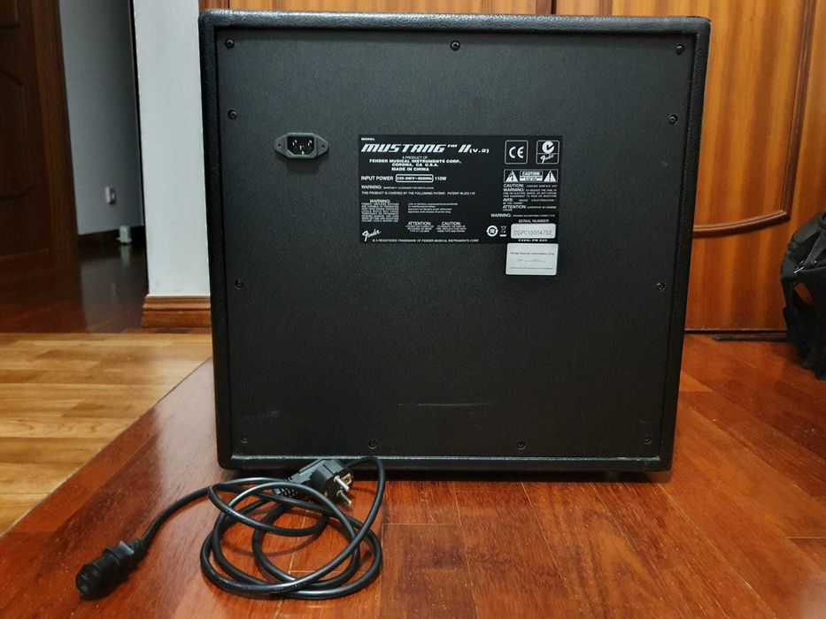 Amplificador de guitarra Fender Mustang II V2