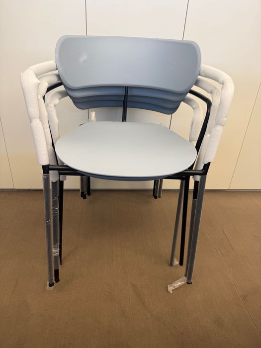 NUNCA USADAS - cadeiras de braços azuis