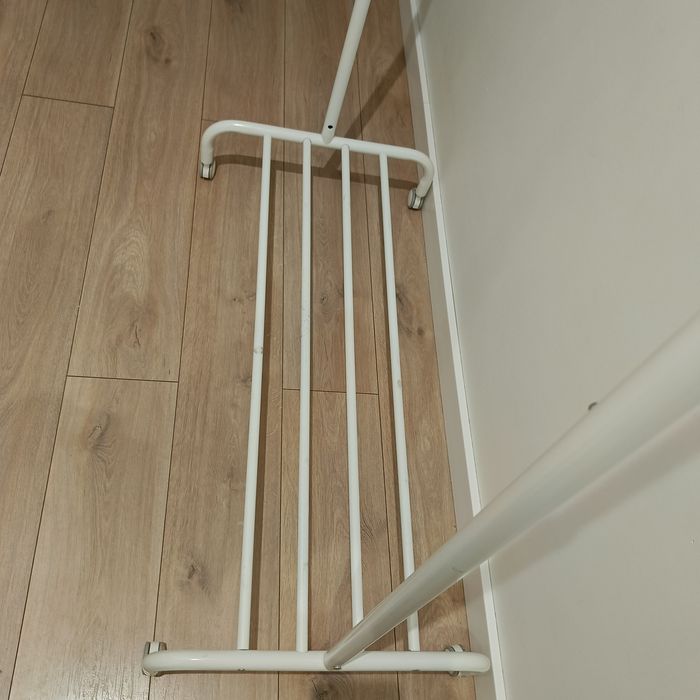 Wieszak Rigga na ubrania Ikea