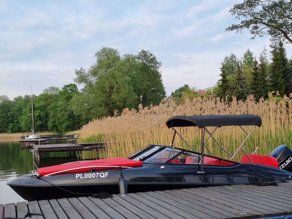 Łódź st. Tropez 6, 250 KM , silnik SUZUKI, skóry, rok 2023  ZIPWAKE ze spaniem