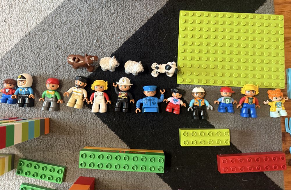 Klocki lego duplo około 250 elementów