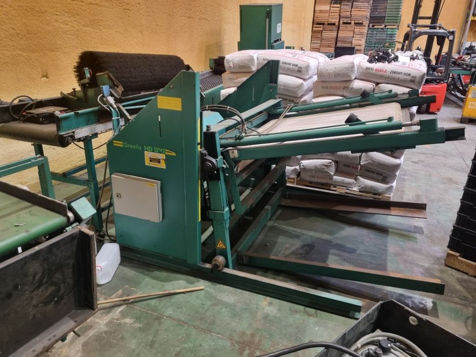 Sortownica GREEFA MSE 2000 3rzędowa suchy rozładunek stoły odbiorcze