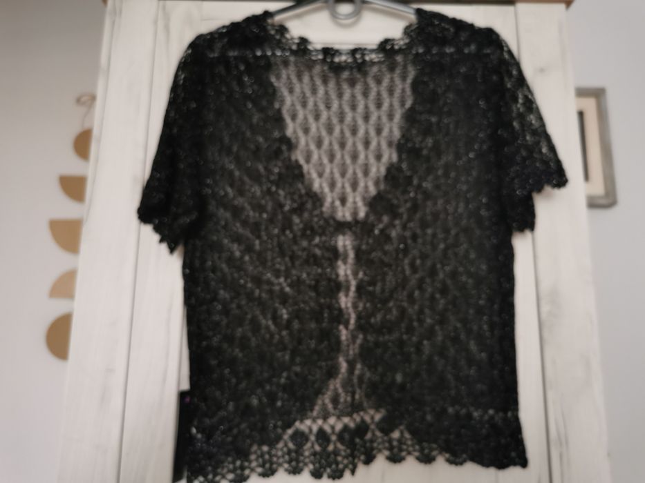 Nowa, ażurowa czarna kamizelka