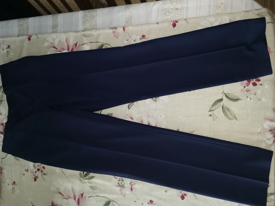 Garnitur męski granatowy