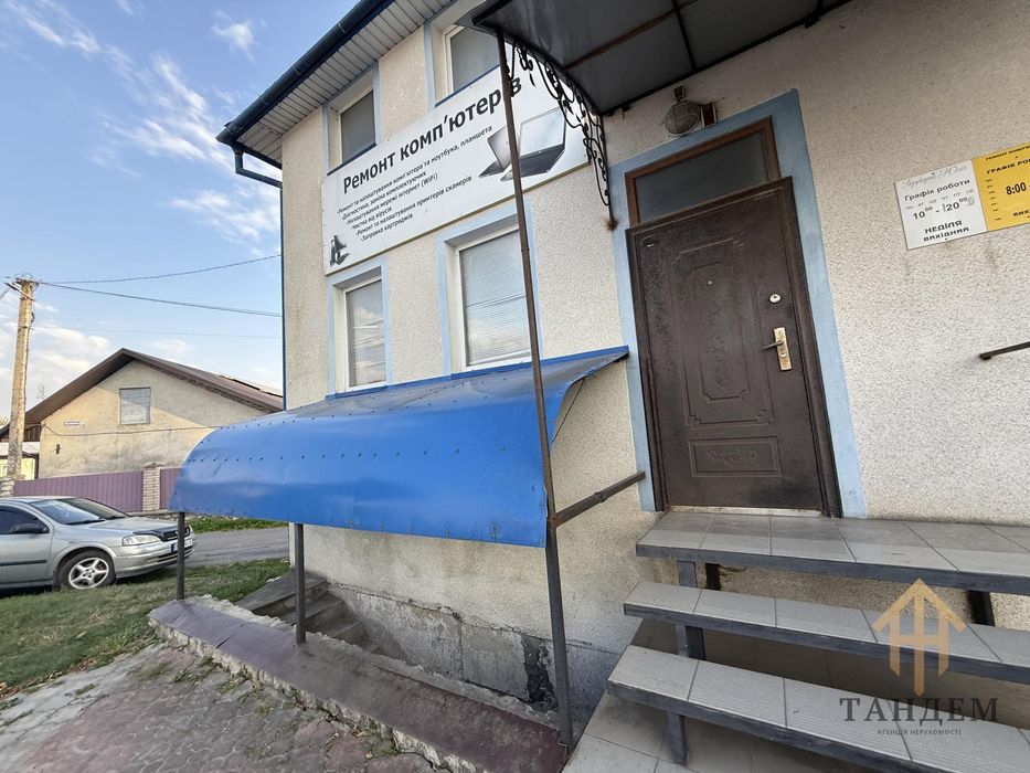 Продаж фасадного приміщення в Смиківцях (біля Тернополя)