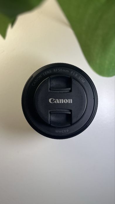 Lente CANON RF-S 50mm f/1.8