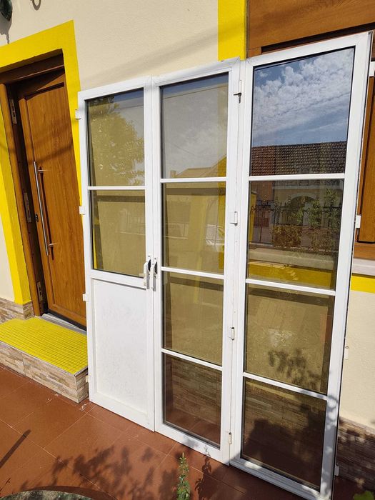 Conjunto  de Portas em Aluminio Vidro duplo