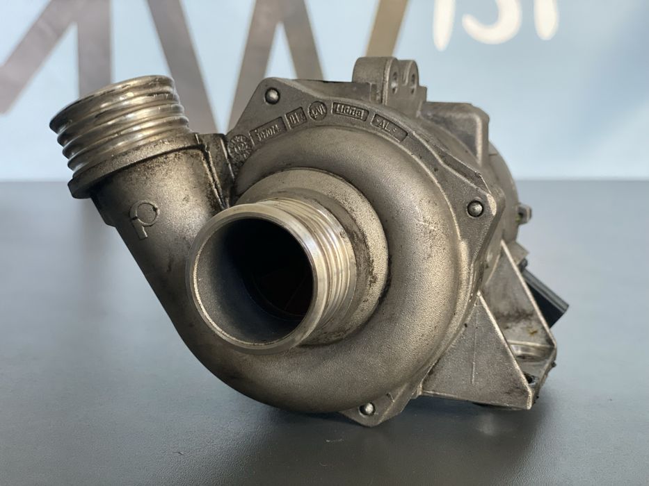 Водяна помпа BMW E60 E61 E90 E91 N52 2.5 3.0 Бензин Помпа Е60
