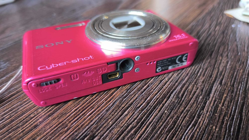 Продам фотоаппарат Sony W730