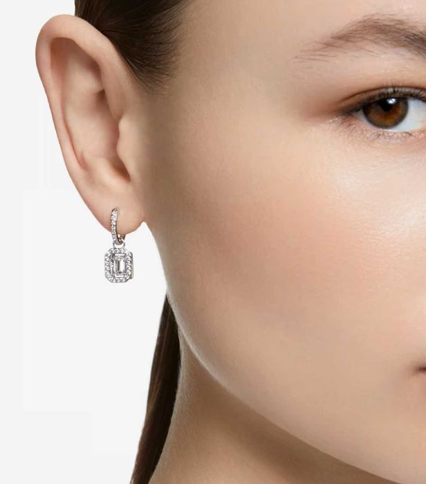 Сережки Swarovski. Сріблясті підвіски з кристалами. Подарунок для дівчини сережки сваровски подарунок прикраси срібло аксесуари swarovski