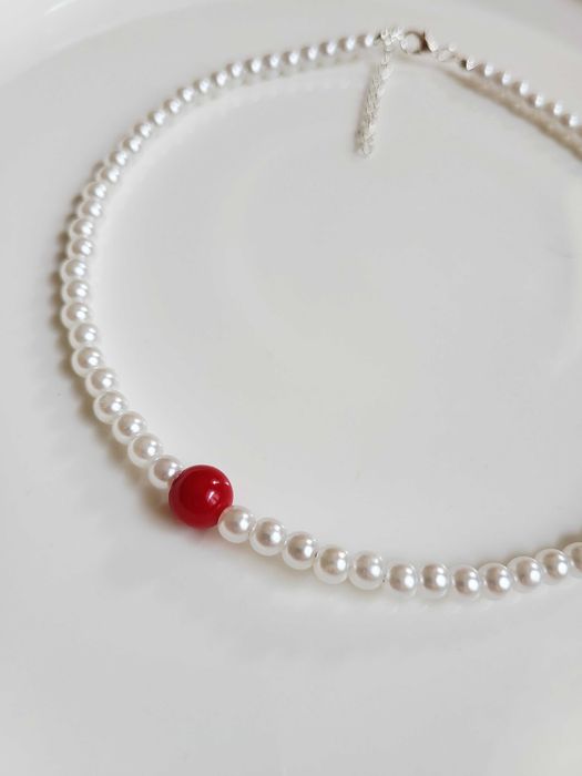 Naszyjnik z perełek,  choker
