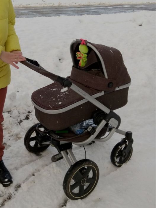 Коляска  Maxi Cosi Nova 4