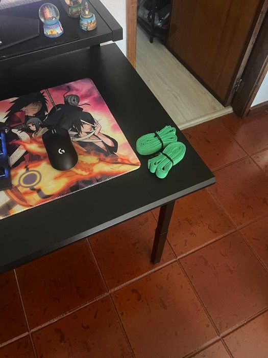Mesa Gaming Ajustável Preta