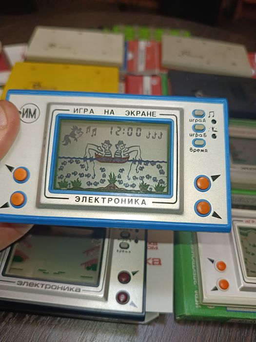 Игры електроника из серии игр Ну Погоди