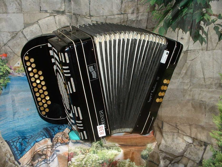 Concertina para venda N, 838