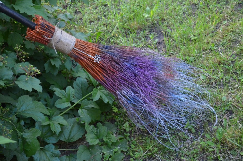 Мітла для хеллоуїна Чорної відьми, мітла відьми