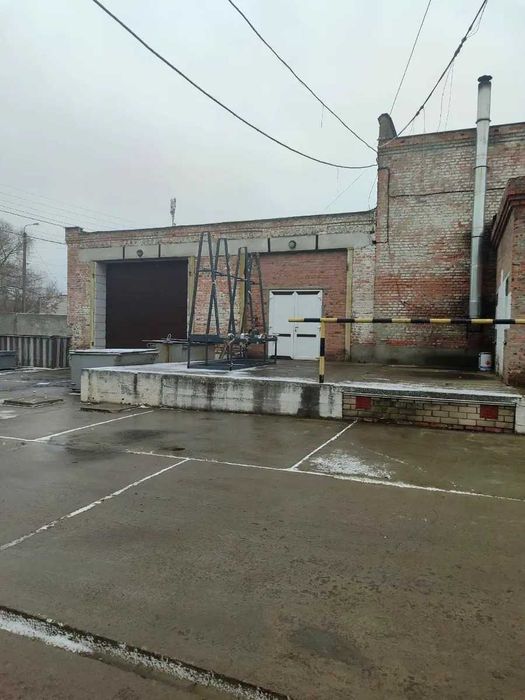 Продам виробничо - складськi примiщення по вул. Попова