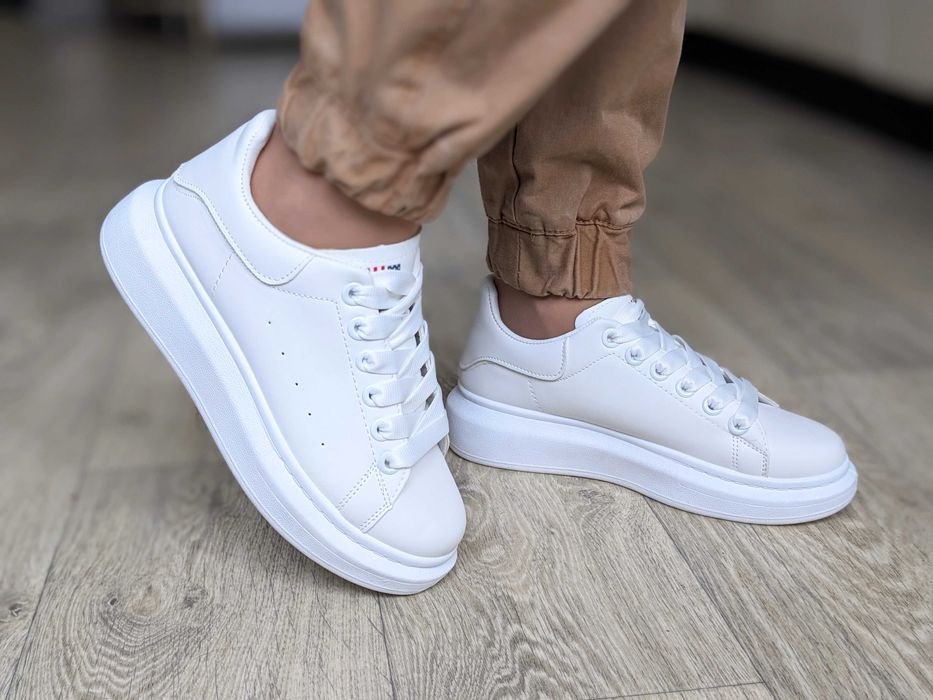 Жіночі кросівки кеди МАКВІН натуральна шкіра.Женские кроссовки маквины