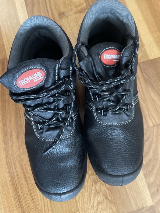 Bota 40 troaline nova (EPI)