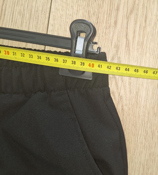 Spodnie czarne r. XL (3)