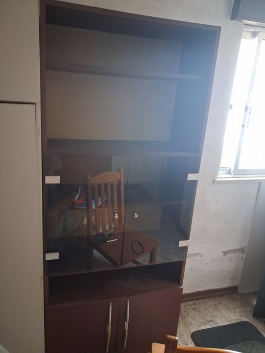 Vendo armários (sem o conteúdo)