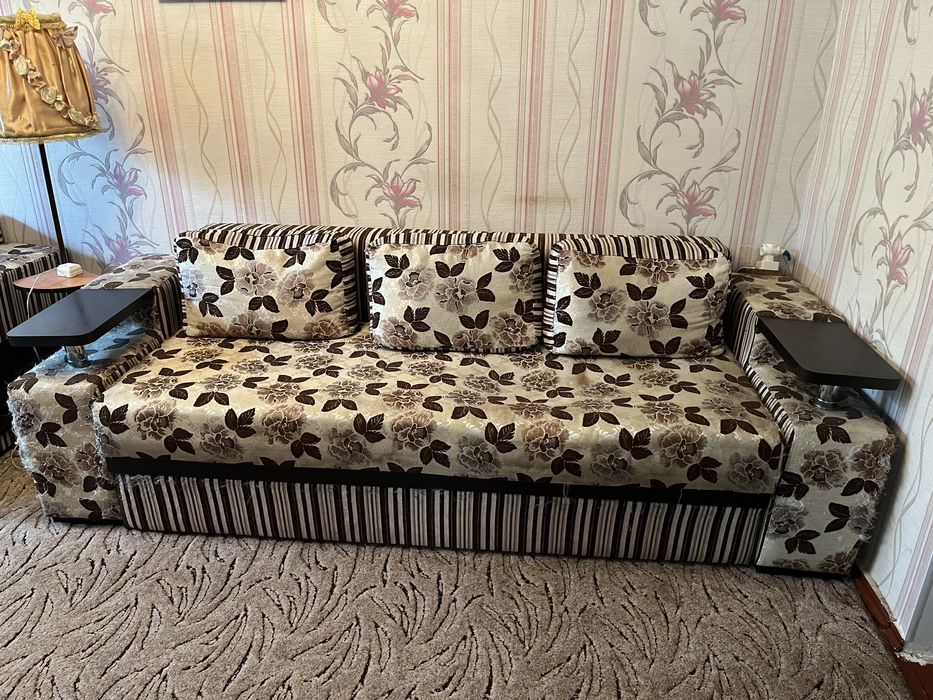 Двух спальный диван + Кресло