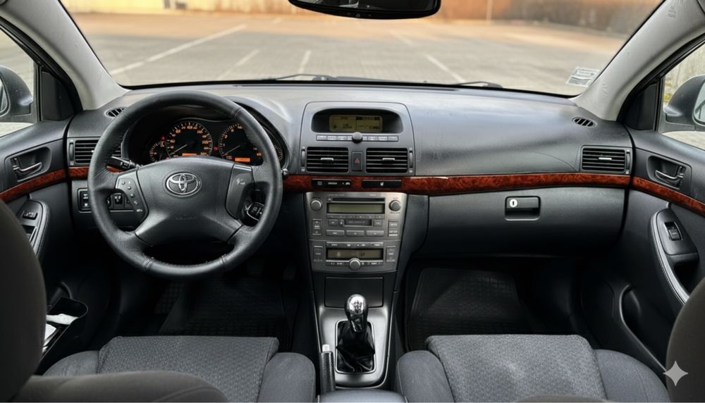 Toyota avensis 1.6 t25 gasolina/gpl