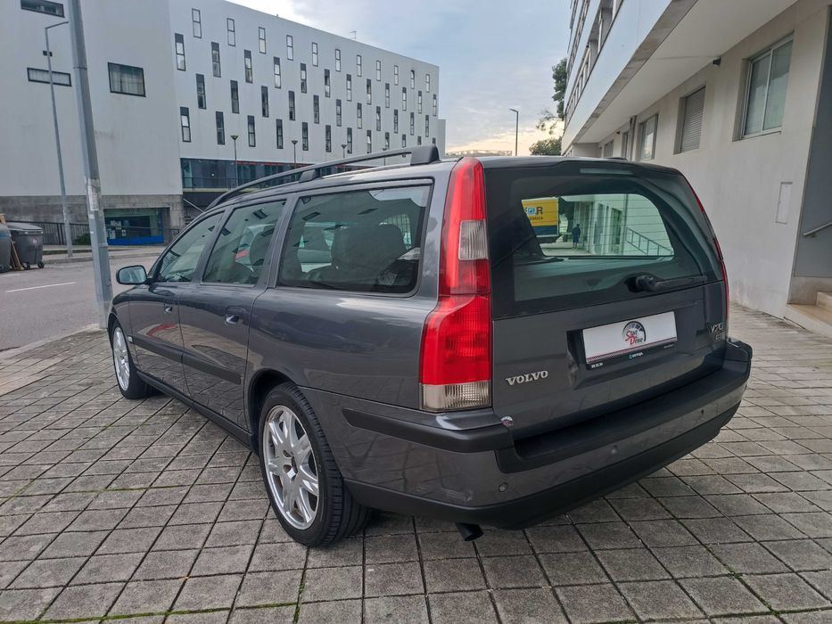 VOLVO V70 2.4 D5 163cv caixa manual Nacional
