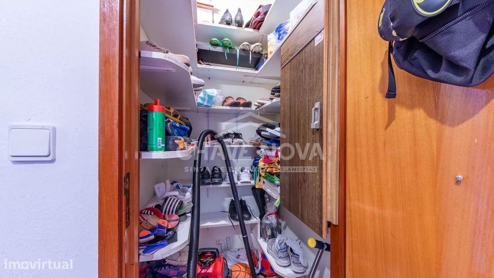 PS - Apartamento T3 na Rua das Mimosas, na Vila D´Este.