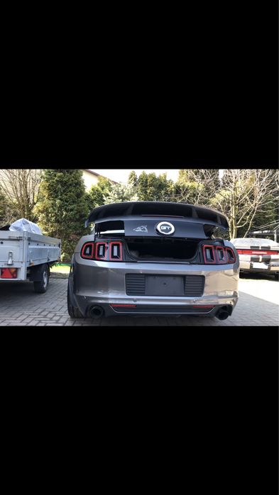 Siłowniki do automatycznego otwierania bagaznika Ford Mustang