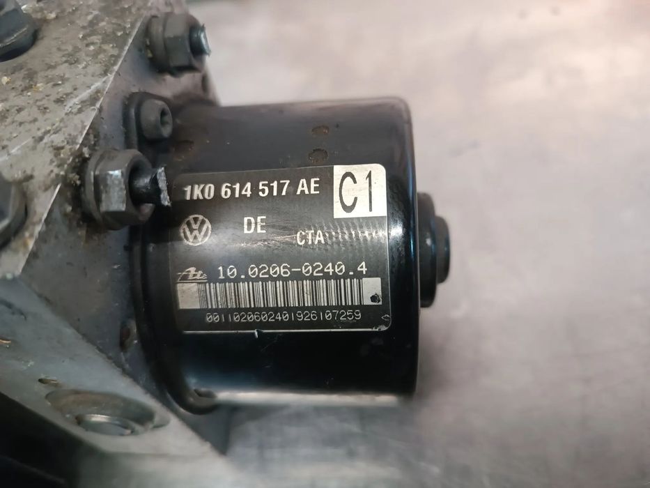 ABS VOLKSWAGEN GOLF V / AUDI A3 8P REF: 1K0614517AE  1K0907379AC