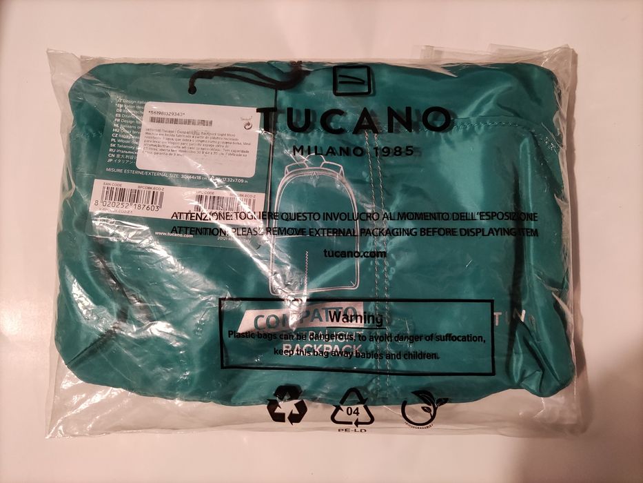 Mochila expansível Tucano Compatto Eco Backpack azul turquesa